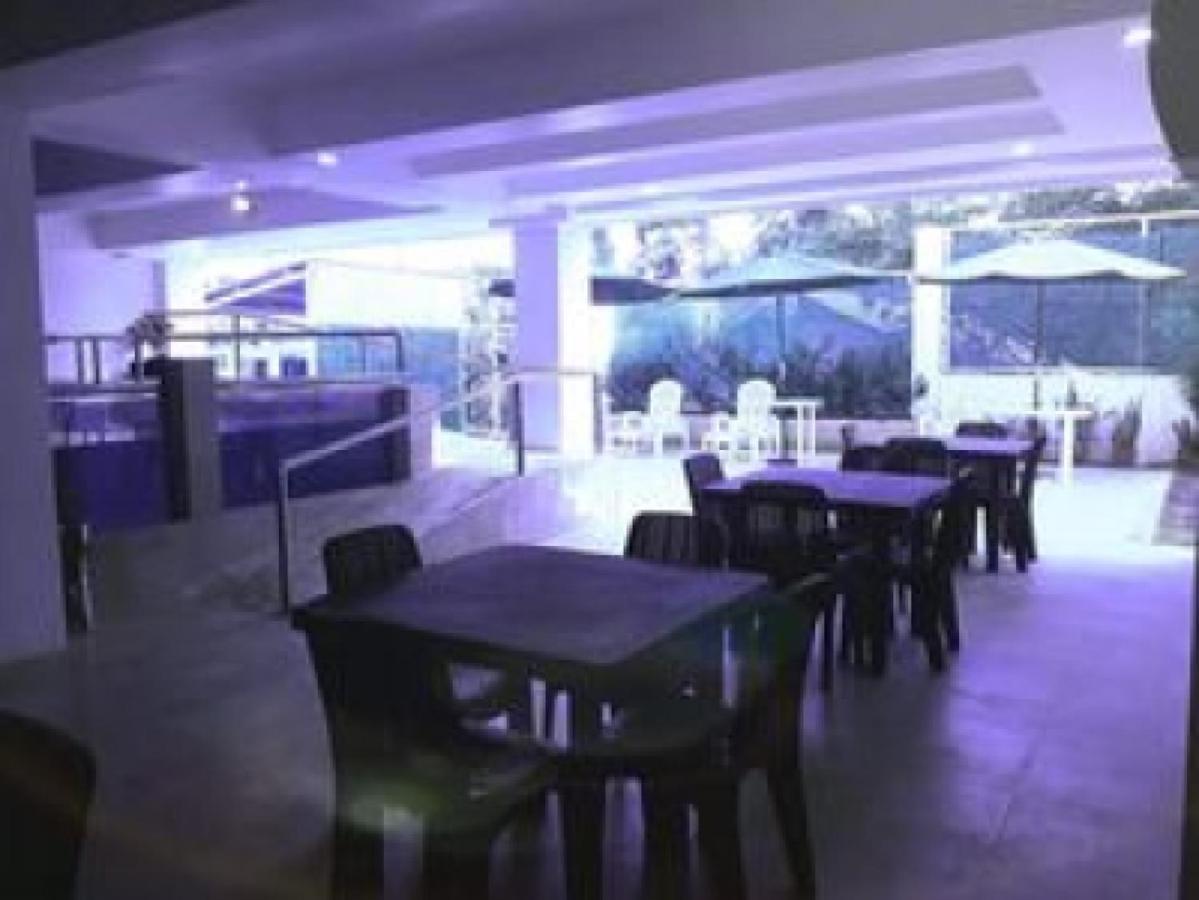Cherry'S Courtyard Puerto Princesa Esterno foto